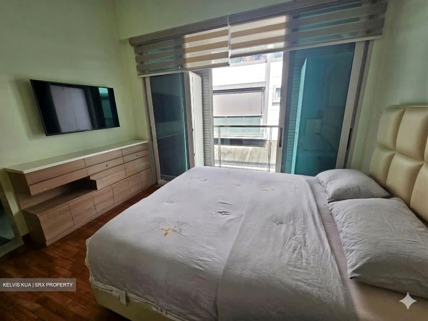 West Coast Drive (D5), Terrace #542945671